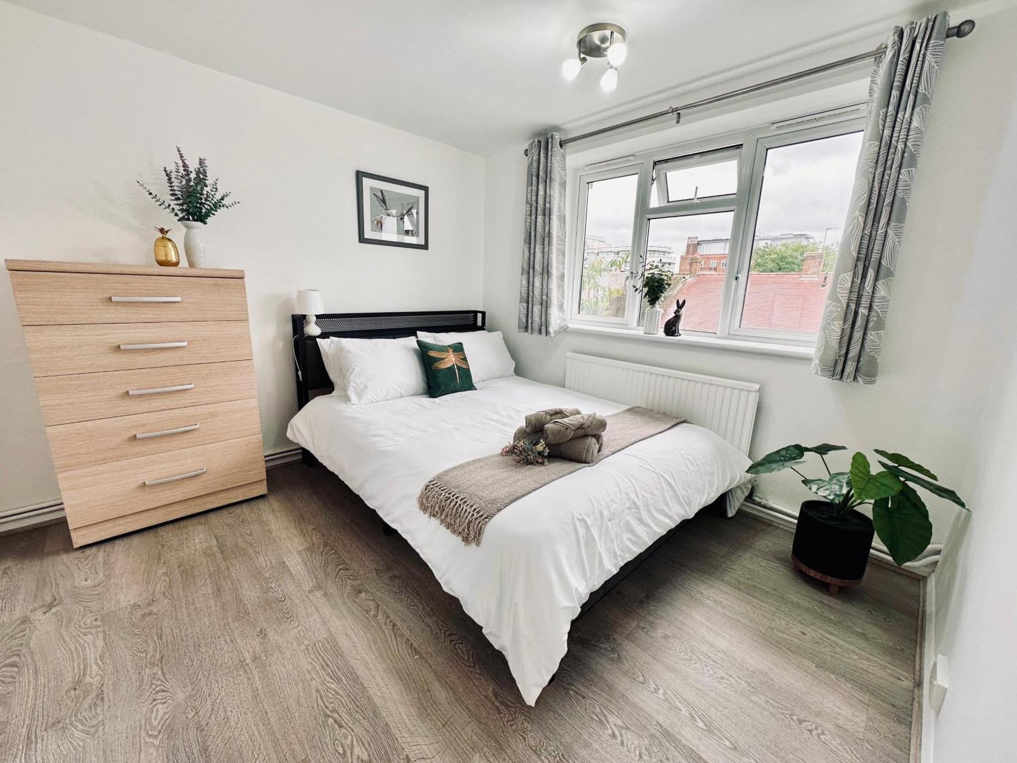 Spacious, Stylish Appartment Close To Transport London Eksteriør bilde